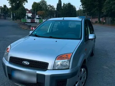 Gebraucht Ford Fusion Style 76 PS (55 kW) 2008 Silber Kleinwagen