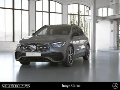 Gebraucht Mercedes GLA220 AMG 190 PS (139 kW) 2022 Metalliclack mountaingrau SUV
