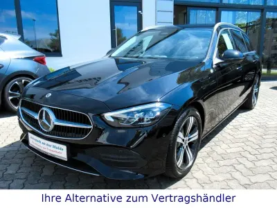 Gebraucht Mercedes 200 Avantgarde 163 PS (119 kW) 2023 Schwarz Limousine