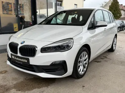 Używany BMW 218 Advantage 150 KM (110 kW) 2022 Biały Sedan/Limuzyna