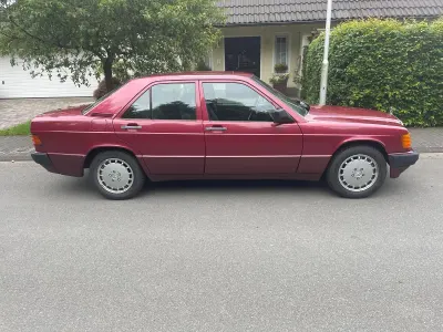 Gebraucht Mercedes 190 1988 Rot Limousine
