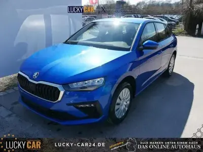 Neu Skoda Scala Selection 150 PS (110 kW) 2026 Raceblau metallic Kleinwagen