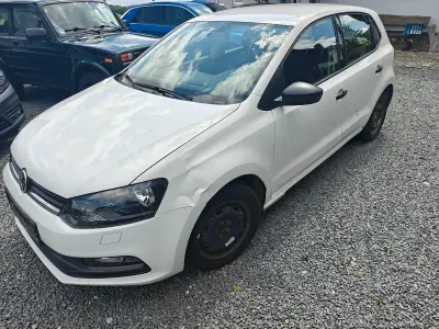 Gebraucht VW Polo Trendline 60 PS (44 kW) 2017 Weiß Kleinwagen