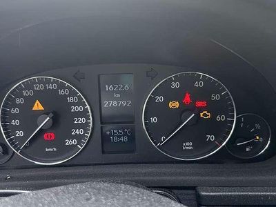 Mercedes C200