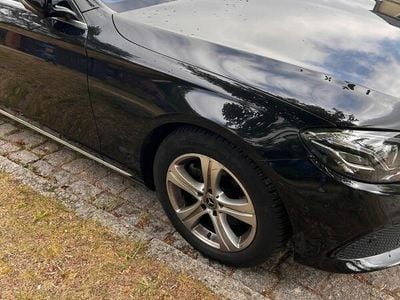 Mercedes E200