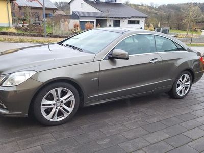 gebraucht Mercedes E250 E-Klasse CGI Coupe BlueEFFICIENCY Automatik Avantg