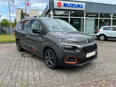 Gebraucht Citroën Berlingo Shine 131 PS (96 kW) 2019 Lackierung platiniumgrau/typ Van / Kleinbus