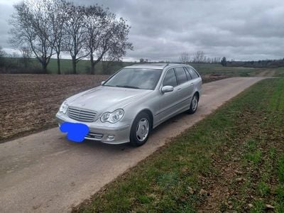Gebraucht Mercedes C220 Elegance 150 PS (110 kW) 2005 Silber Kombi