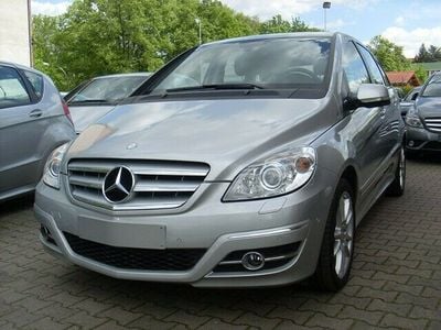 Mercedes B180