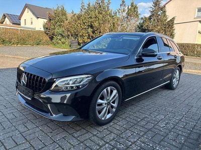 Gebraucht Mercedes C220 Avantgarde 194 PS (142 kW) 2020 Schwarz Limousine