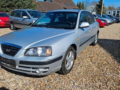 Usado Hyundai Elantra GLS 105 HP (77 kW) 2004 Prateado Sedan