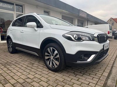 Weiß Gebraucht 2021 Suzuki SX4 S-Cross Comfort+ Limousine | 19.899 €