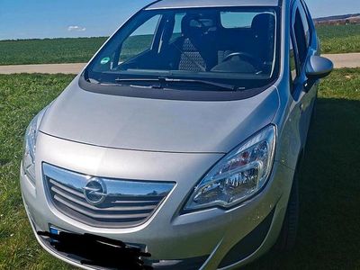 Gebraucht Opel Meriva 101 PS (74 kW) 2013 Silber Van / Kleinbus