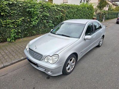 Gebraucht Mercedes C220 Classic 150 PS (110 kW) 2004 Silber Limousine