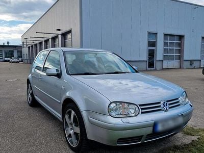 Second-hand VW Golf Trendline 131 CP (96 kW) 2002 Argintiu Coupe