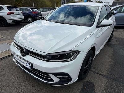 Weiß Gebraucht 2024 VW Polo Style Kleinwagen | 18.949 € (Guter Preis)