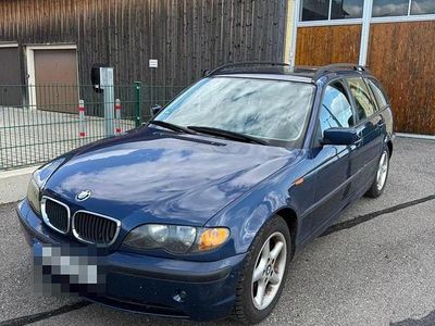 Blau Gebraucht 2004 BMW 320 Kombi | 2.490 € (Guter Preis)