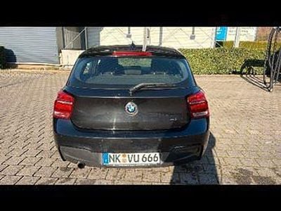 Gebraucht BMW 116 Sport Line 136 PS (100 kW) 2014 Schwarz Kleinwagen