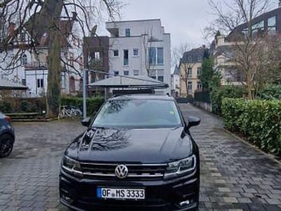 Gebraucht VW Tiguan Trendline 125 PS (91 kW) 2018 Schwarz SUV