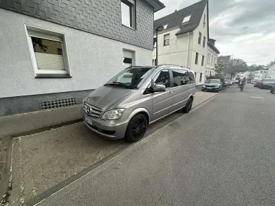 Gebraucht Mercedes Viano 163 PS (119 kW) 2012 Grau Van / Kleinbus