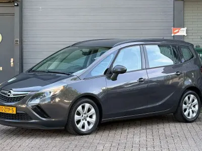 Gebraucht Opel Zafira Tourer Business 131 PS (96 kW) 2013 Grau Van / Kleinbus