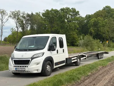 Gebraucht Peugeot Boxer 180 PS (132 kW) 2015 Andere farben Van