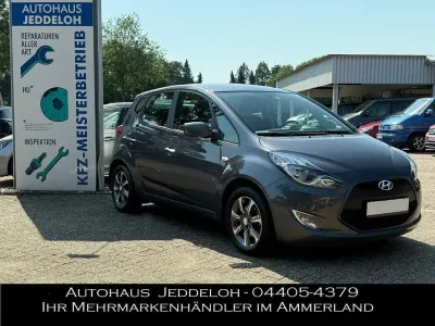 Gebraucht Hyundai i20 Space Plus 125 PS (91 kW) 2019 Grau Kleinwagen