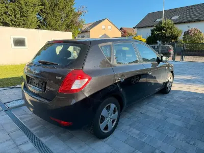Brugt Kia Ceed 116 HK (85 kW) 2011 Sort Hatchback