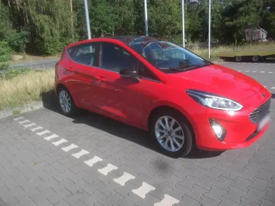 Gebraucht Ford Fiesta Titanium 100 PS (73 kW) 2017 Rot Kleinwagen