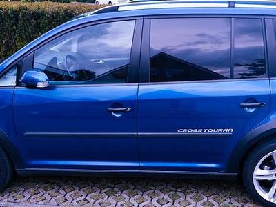 VW Touran Cross