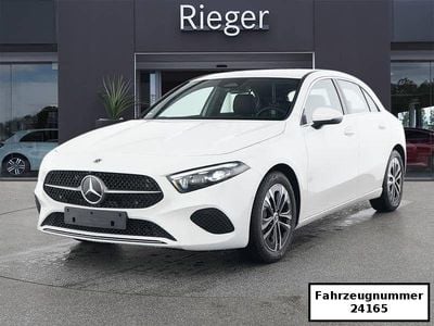 Weiß Gebraucht 2024 Mercedes A200 Progressive Limousine | 30.649 € (Fairer Preis)