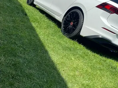 Używany VW Golf VIII 150 KM (110 kW) 2023 Biały Sedan/Limuzyna
