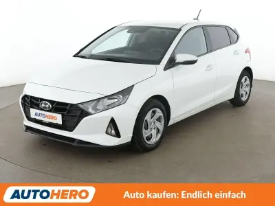 Gebraucht Hyundai i20 Select 84 PS (61 kW) 2022 Weiß Kleinwagen