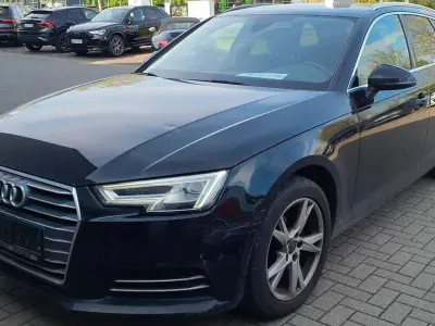 Gebraucht Audi A4 Sport 150 PS (110 kW) 2017 Schwarz Kombi