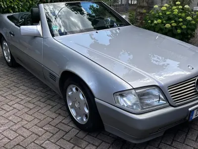 Gebraucht Mercedes SL300 231 PS (169 kW) 1990 Silber Cabrio