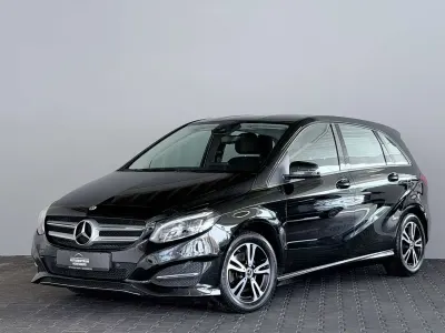 Gebraucht Mercedes B180 122 PS (89 kW) 2017 Kosmosschwarz Kleinwagen