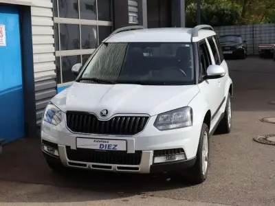 Usata Skoda Yeti Ambition 125 CV (91 kW) 2016 Bianco SUV
