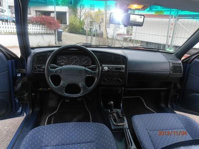 Gebraucht VW Passat 90 PS (66 kW) 1993 Blau Kombi