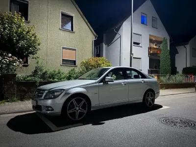Gebraucht Mercedes C280 231 PS (169 kW) 2009 Grau Limousine
