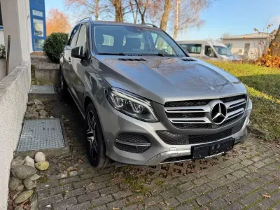 Gebraucht Mercedes GLE350 258 PS (189 kW) 2016 Palladiumsilber  metalliclack SUV