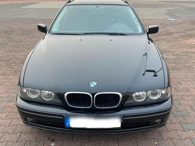 Gebraucht BMW 530 193 PS (141 kW) 2003 Schwarz Kombi