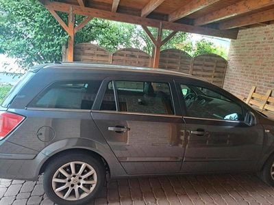 Usata Opel Astra Innovation 140 CV (102 kW) 2009 Grigio Station wagon