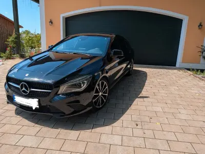 Gebraucht Mercedes CLA250e Shooting Brake 211 PS (155 kW) 2015 Schwarz Kombi
