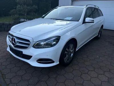Brugt Mercedes E220 Avantgarde 170 HK (125 kW) 2015 Hvid Sedan