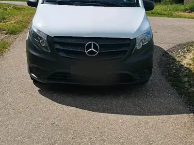 Gebraucht Mercedes Vito 114 PS (83 kW) 2019 Weiß Van