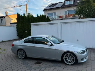Gebraucht BMW 335 306 PS (225 kW) 2011 Silber Coupé