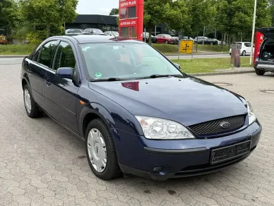 Gebraucht Ford Mondeo Trend 145 PS (106 kW) 2001 Blau Limousine
