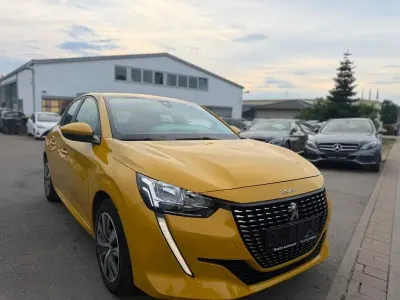Gebraucht Peugeot 208 Active 101 PS (74 kW) 2019 Jaune faro Kleinwagen