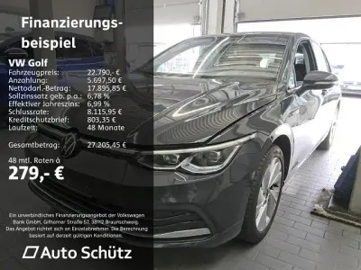Gebraucht VW Golf VIII Style 131 PS (96 kW) 2024 Grau Limousine