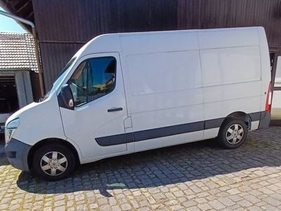 Nissan NV400